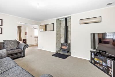 15 Bonnie Glen Crescent, Ebdentown, Upper Hutt City, Wellington | Tall Poppy 