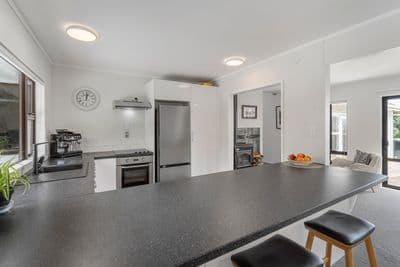 50 Winara Avenue, Waikanae, Kapiti Coast, Wellington | Tall Poppy 