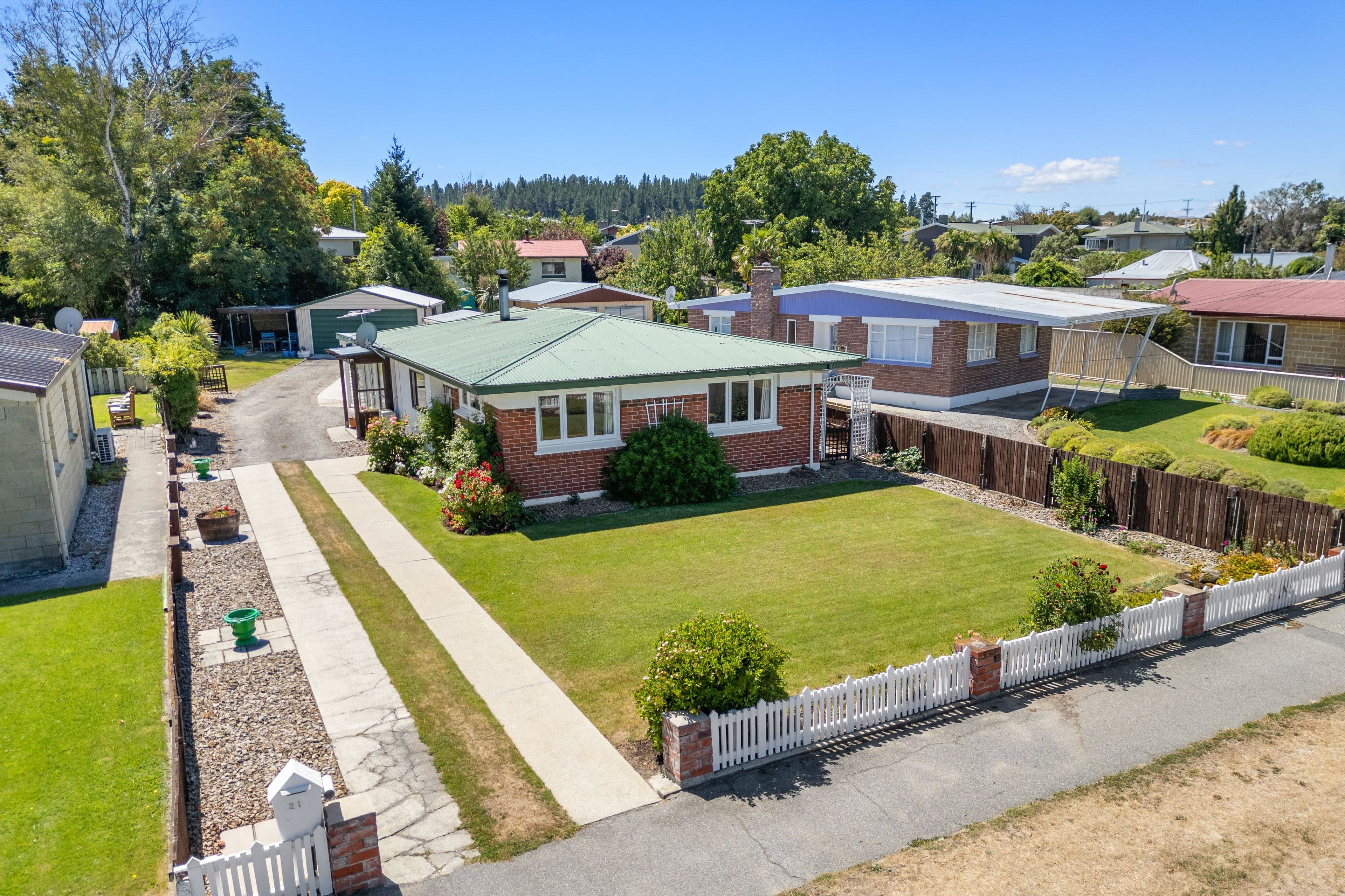 21 Killarney Street, Alexandra, Central Otago, Otago | Tall Poppy