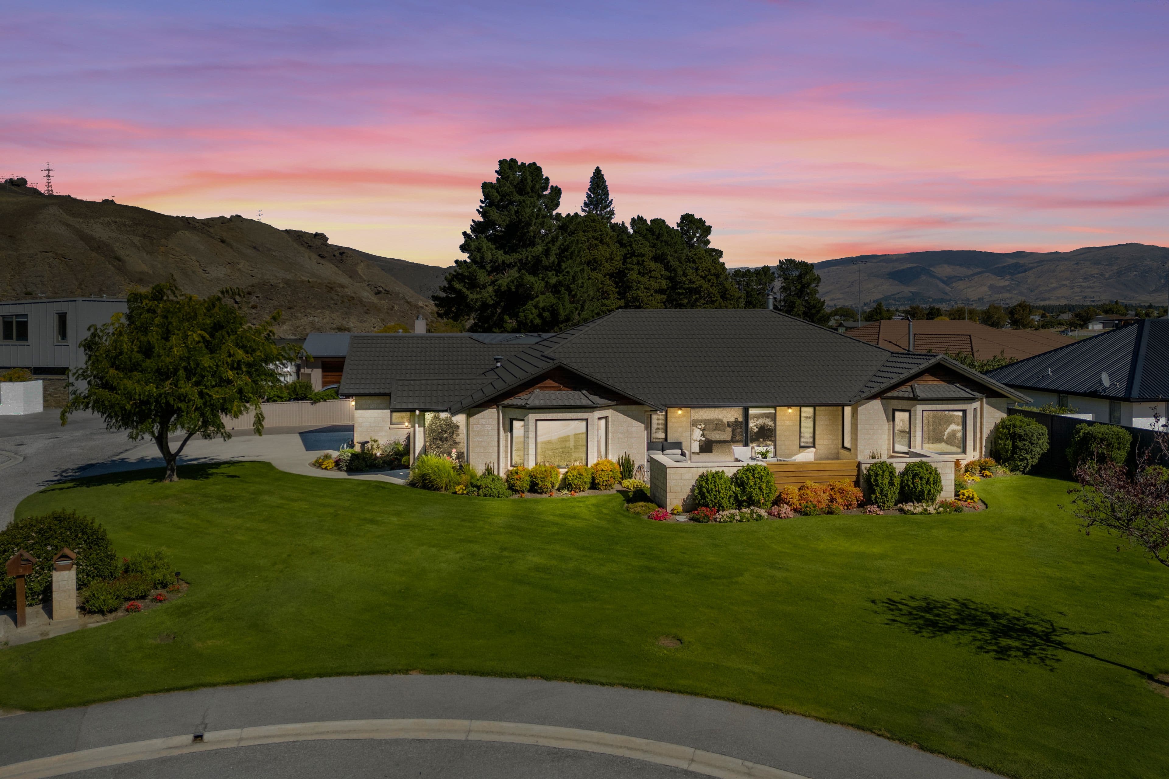 1 Mitchell Place, Cromwell, Central Otago, Otago | Tall Poppy