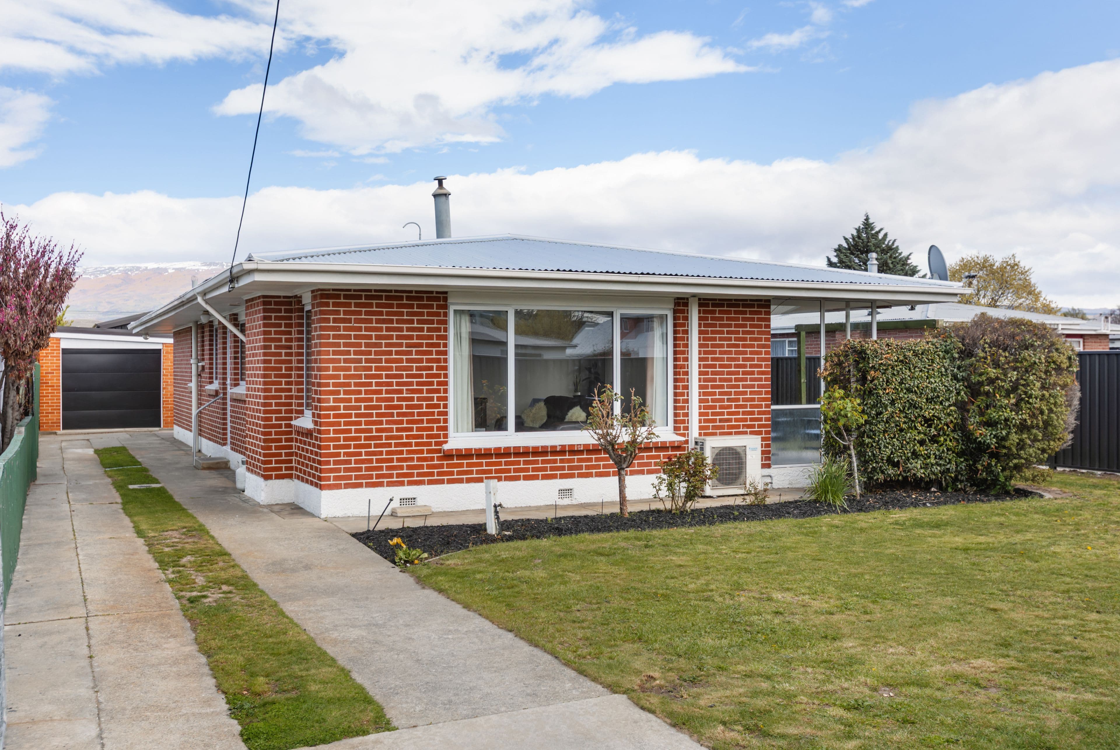 128 Centennial Avenue, Alexandra, Central Otago, Otago | Tall Poppy