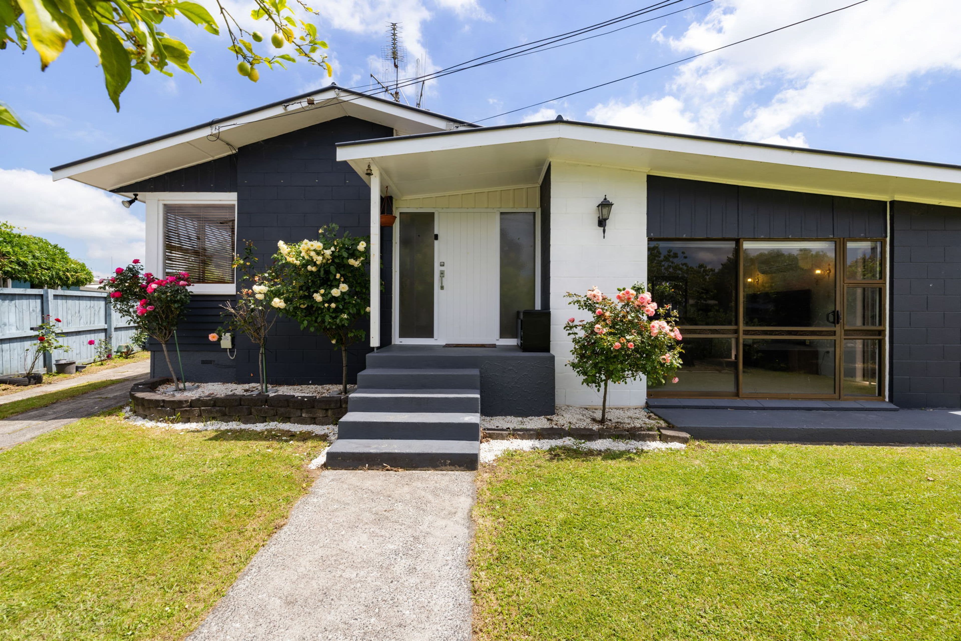 6 Parkdale Place, Glenview, Hamilton City, Waikato | Tall Poppy