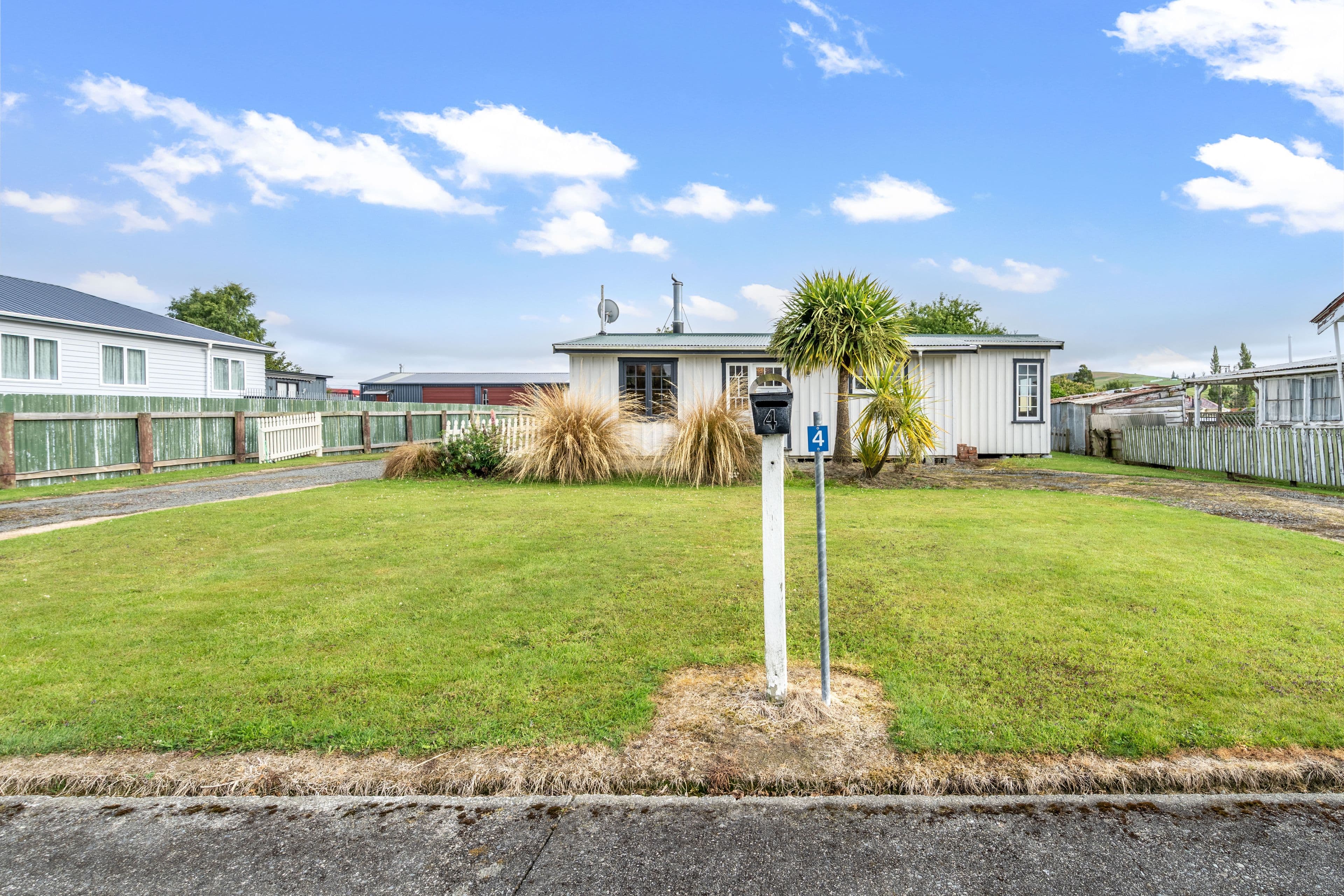 4 Annan Street, Nightcaps, Southland, Southland | Tall Poppy