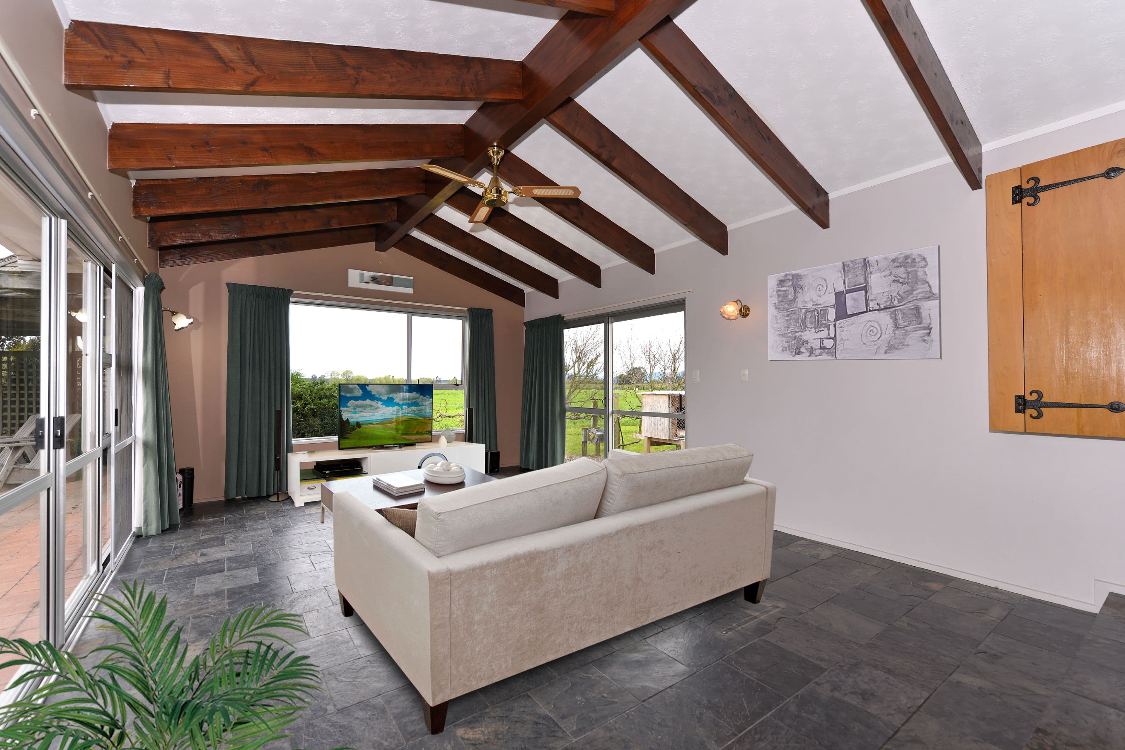 800 Lower Queen Street, Richmond , Tasman, Nelson | Tall Poppy