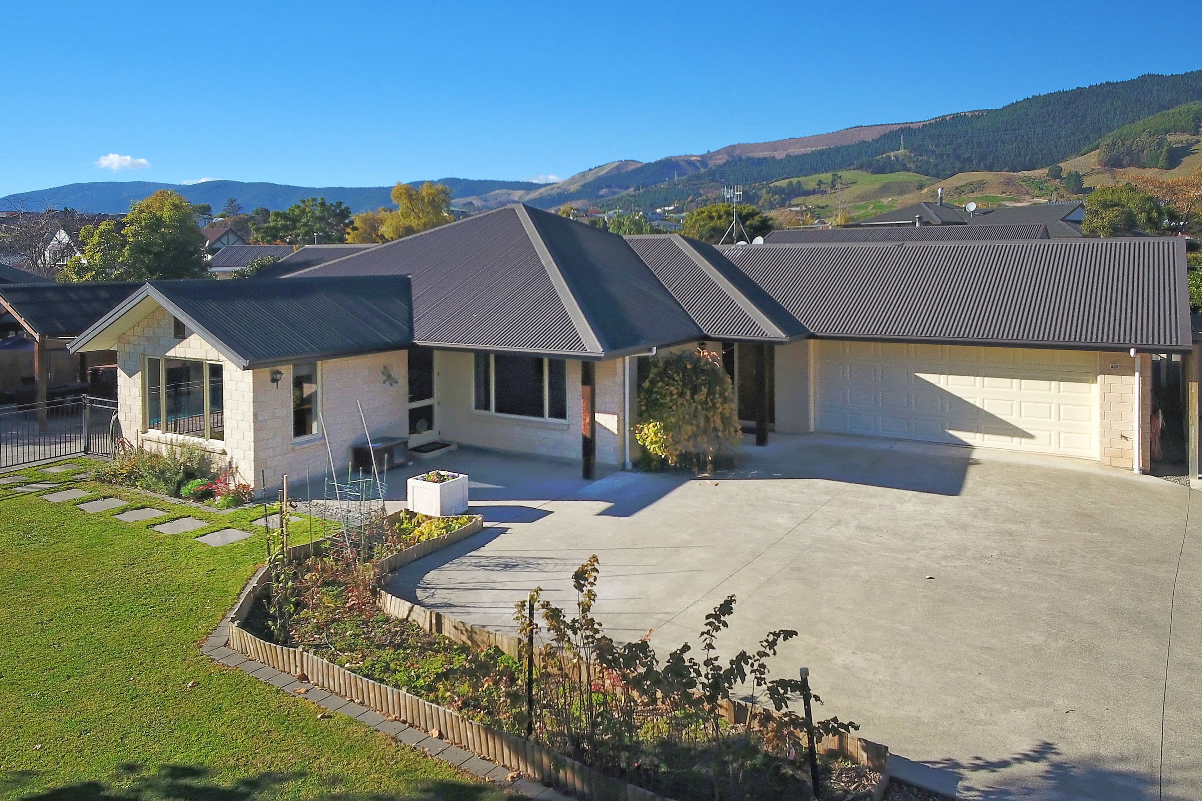 7 Chelsea Avenue, Richmond , Tasman, Nelson | Tall Poppy