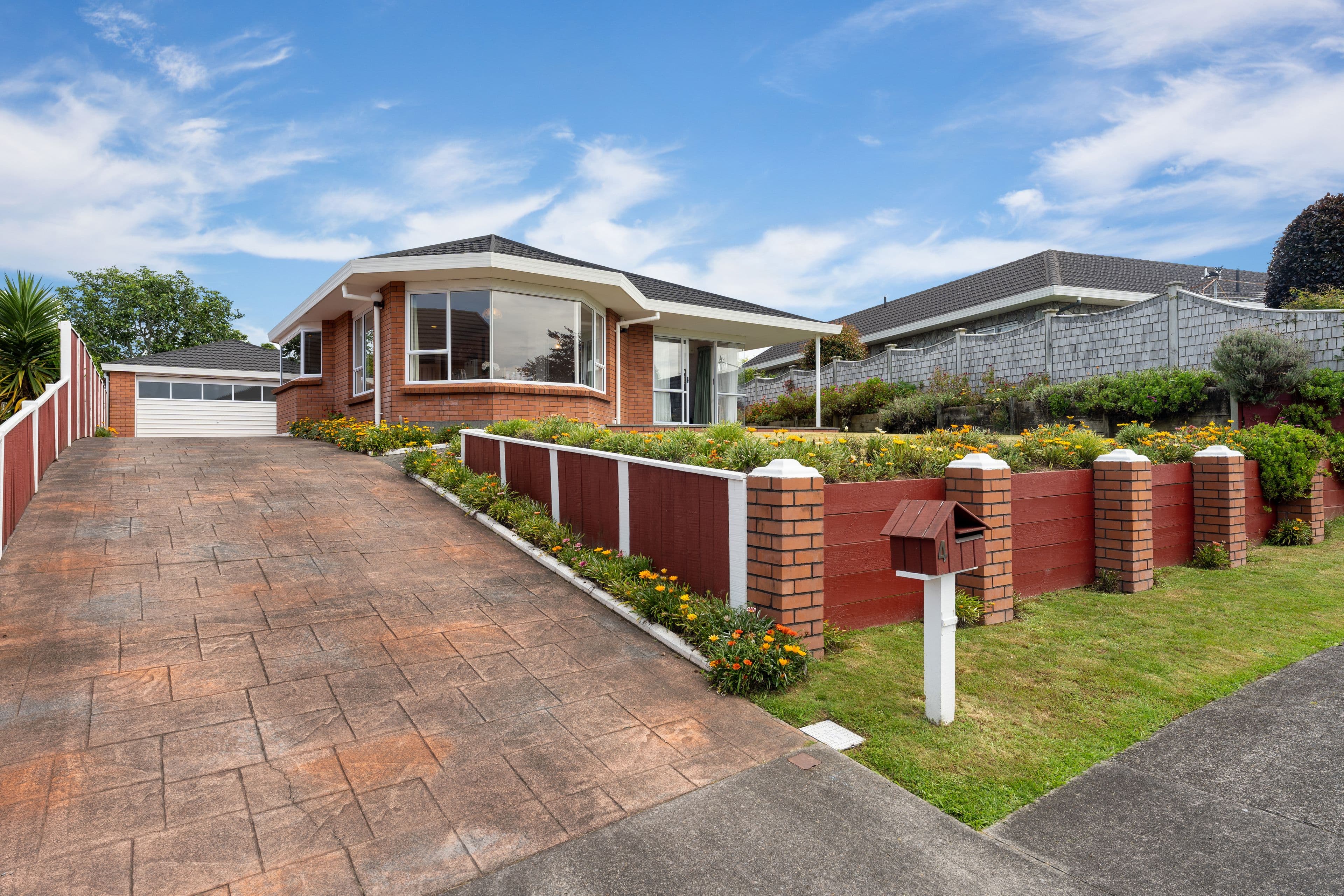 4 Frank Frethey, Highlands Park, New Plymouth, Taranaki | Tall Poppy