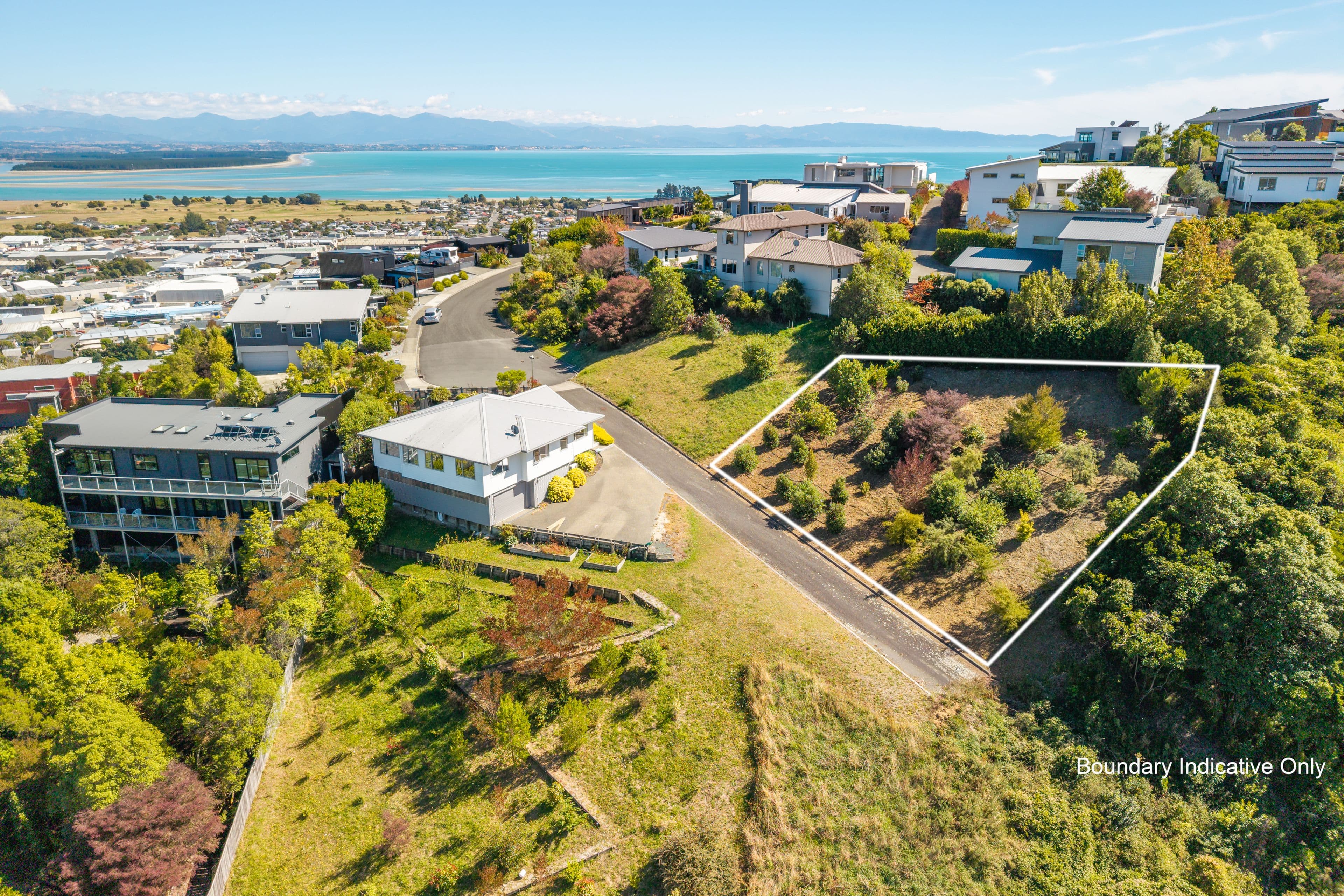 16 Heemskerck Place, Britannia Heights, Nelson, Nelson | Tall Poppy