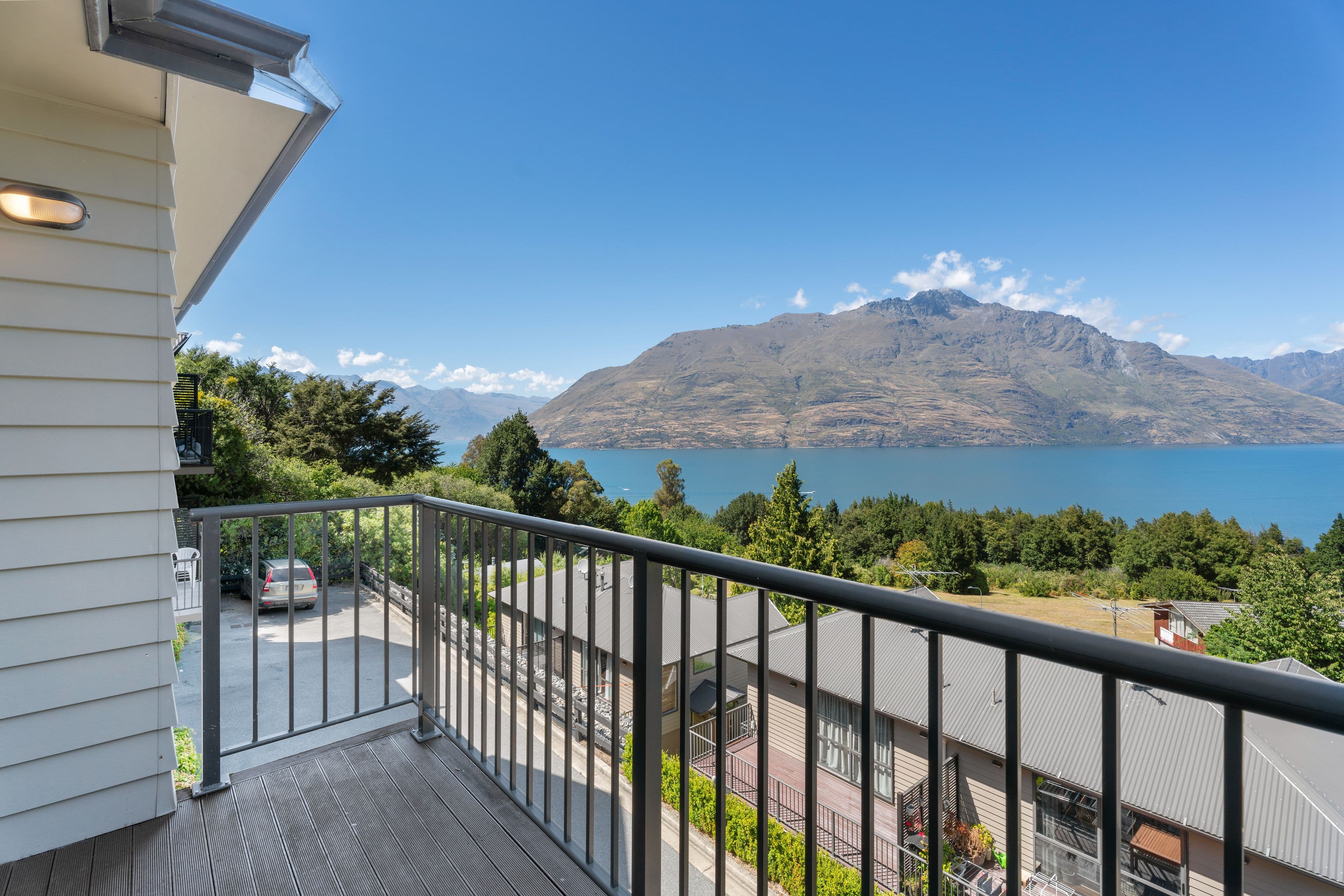 6/8 Mckerrow Place, Sunshine Bay, Queenstown, Otago | Tall Poppy