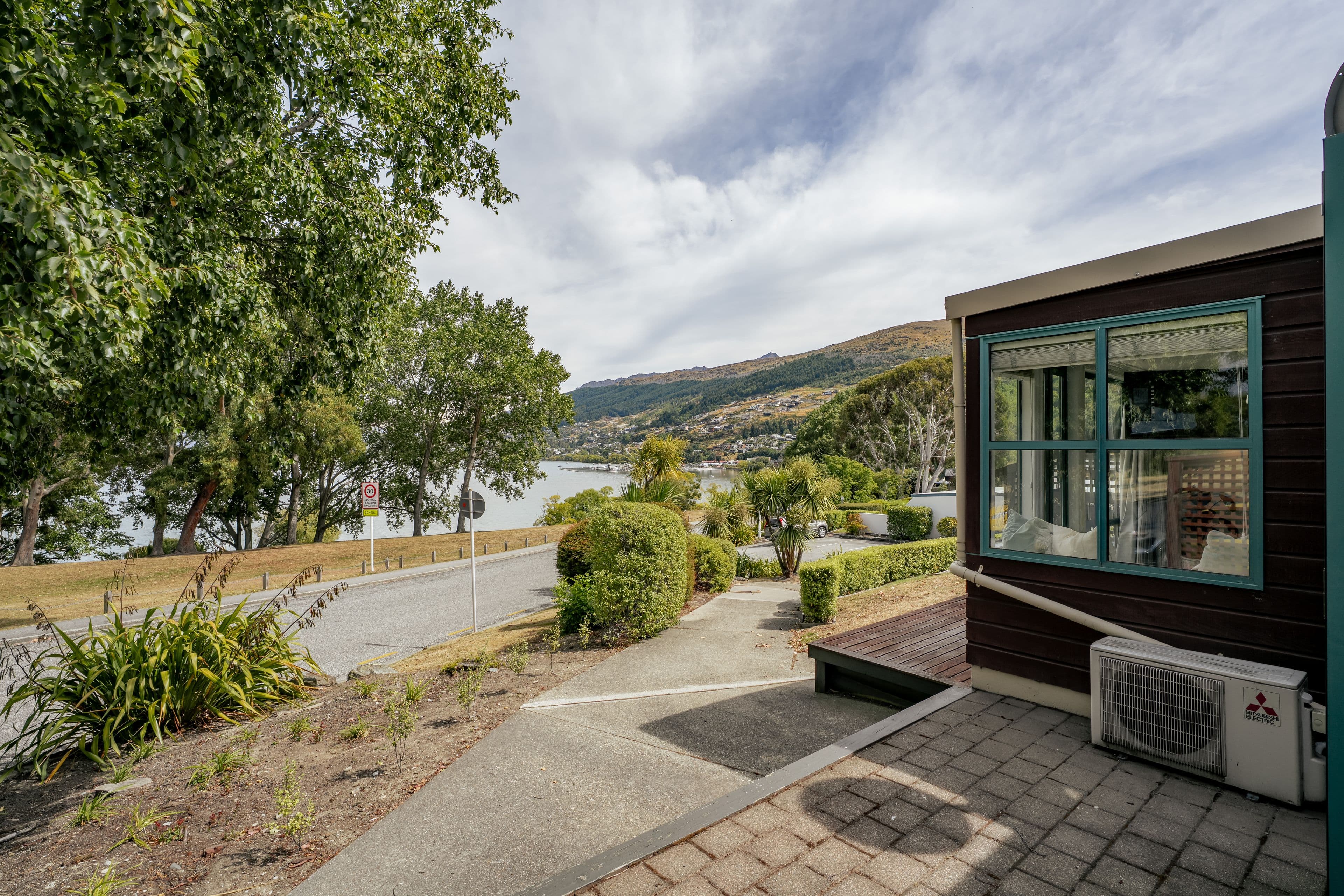 69-70/4 Lake Avenue, Frankton, Queenstown, Otago | Tall Poppy