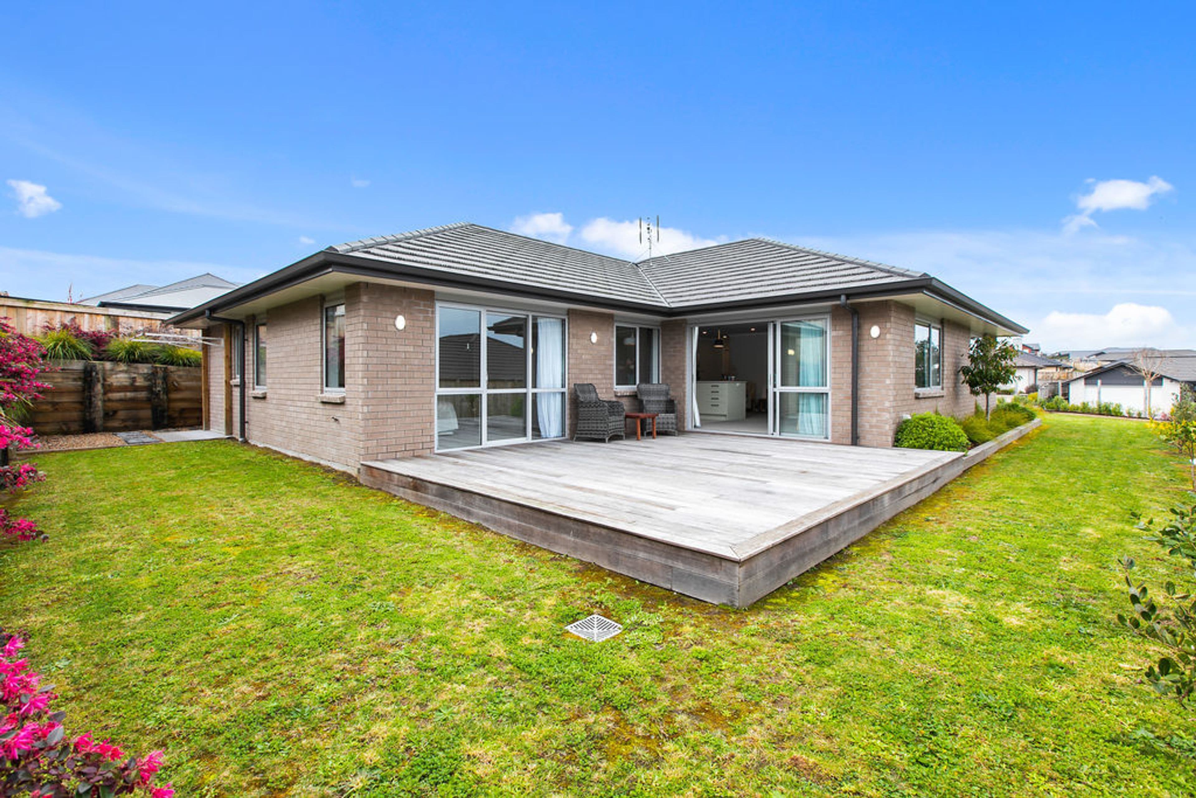 319 Lakes Boulevard, Pyes Pa, Tauranga, Bay of Plenty | Tall Poppy