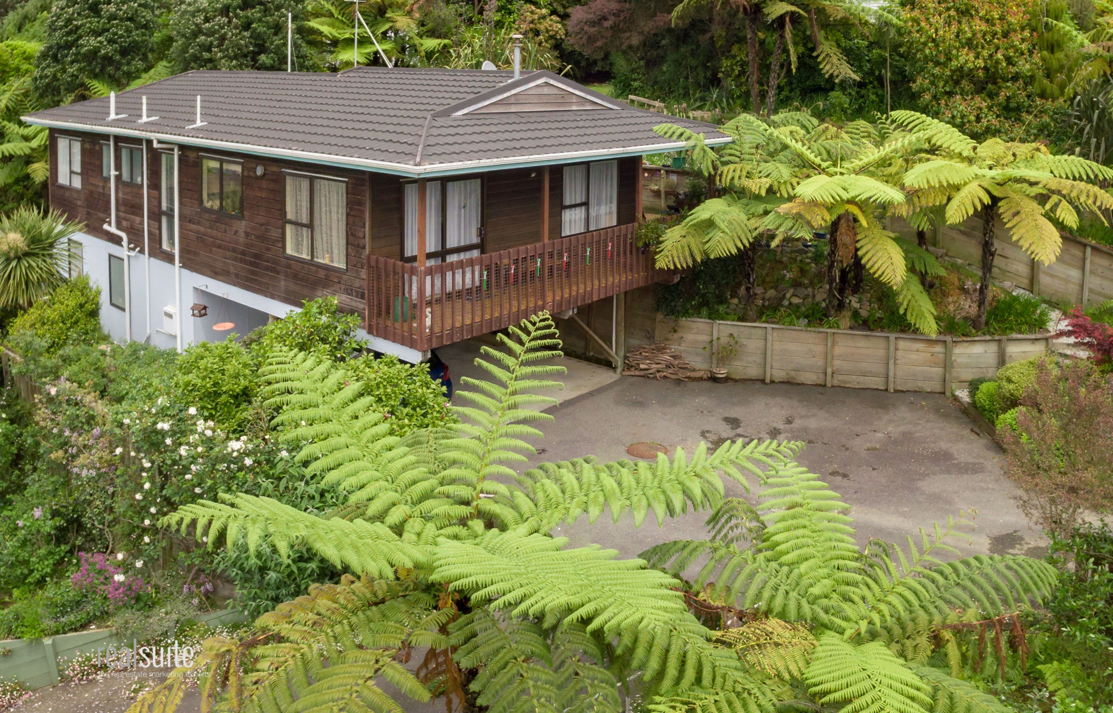 35C The Drive, Tawa, Wellington City, Wellington | Tall Poppy