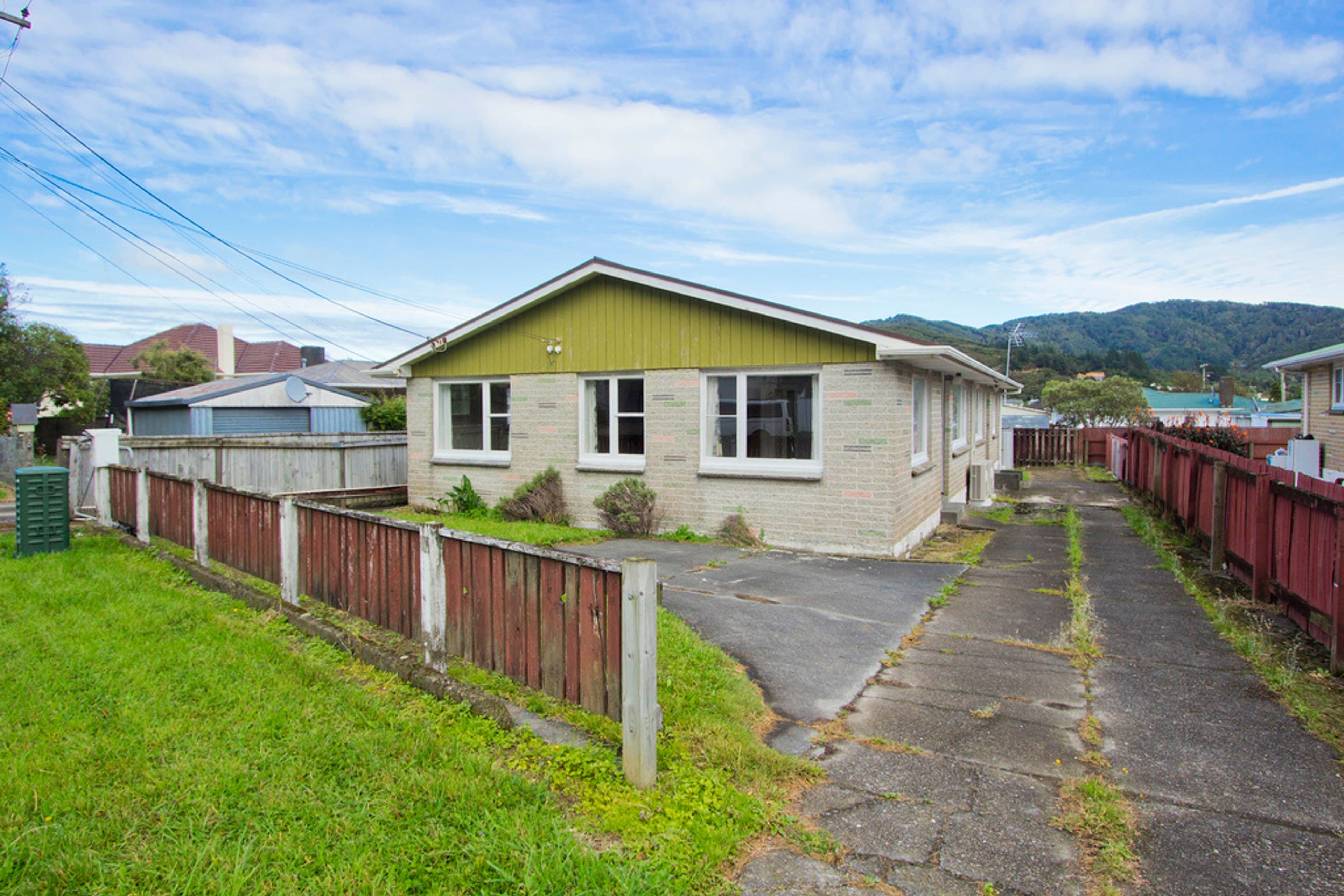 2/28 Petrie Street, Wainuiomata , Lower Hutt City, Wellington | Tall Poppy