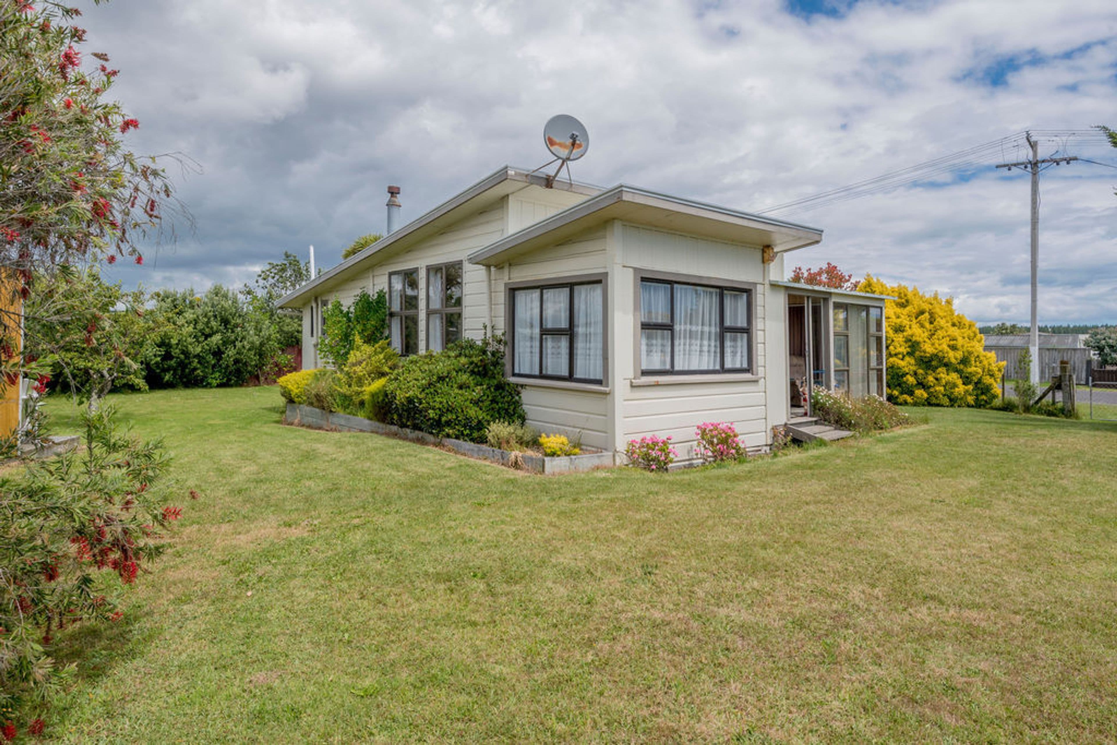 31 Shortt Street, Foxton Beach, Horowhenua, Manawatu | Tall Poppy