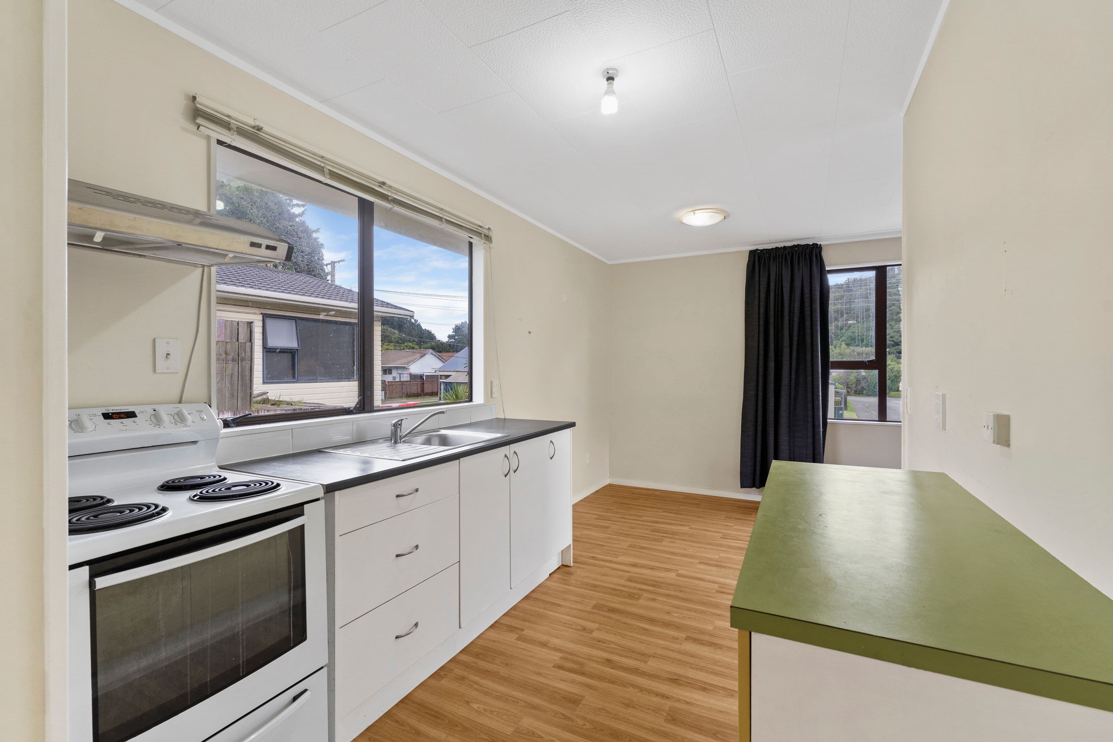 18 Ruahine Street, Paraparaumu, Kapiti Coast, Wellington | Tall Poppy